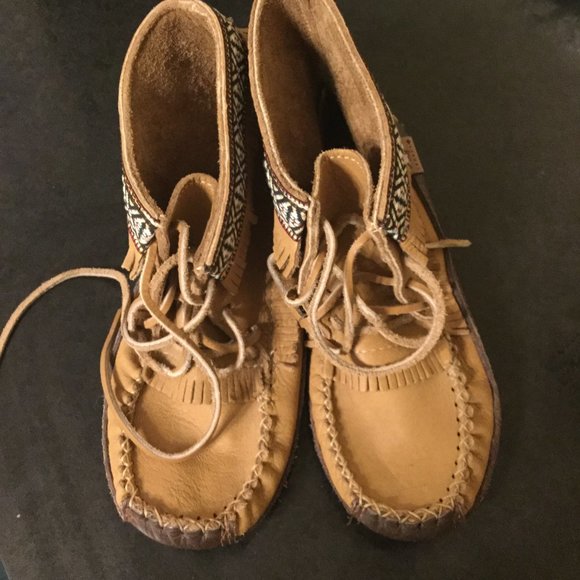 Shoes Made In Canada Fringed Leather Moccasins Poshmark